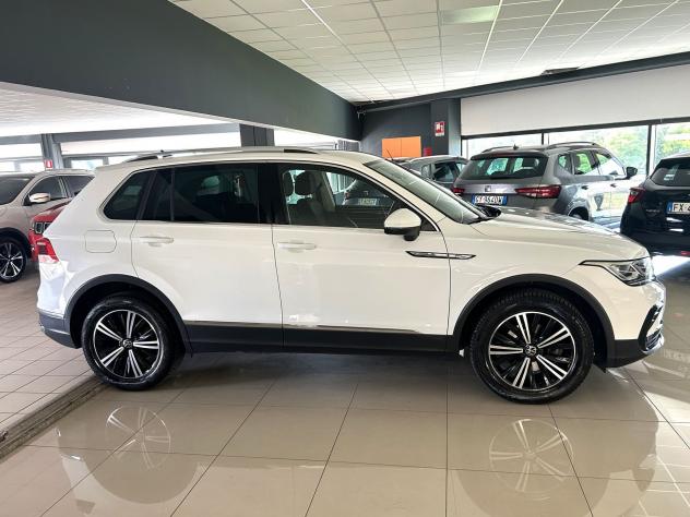 Volkswagen Tiguan 2.0 TDI 150CV Elegance DSG 4MOTION - Foto 4