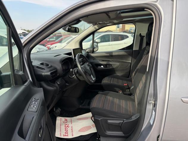 Opel Combo Life Combo Life 1.5D 130 CV S&S AT8 Innovation - Foto 5