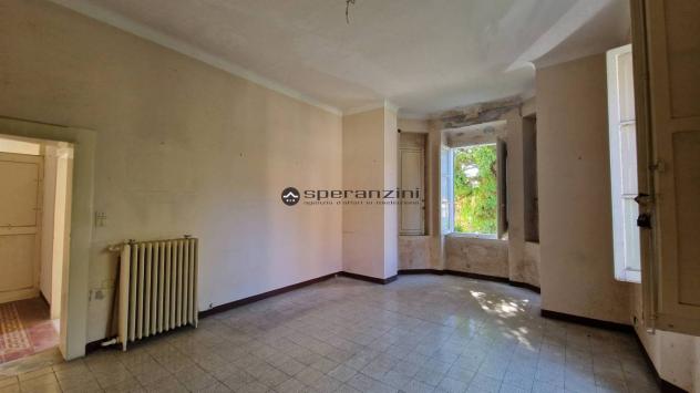 Prestigiosa villa storica in zona ospedale ? fano
questa splendida villa d'epoca, situata a fano in una posizione privilegiata tra via cesare rossi e - Foto 14