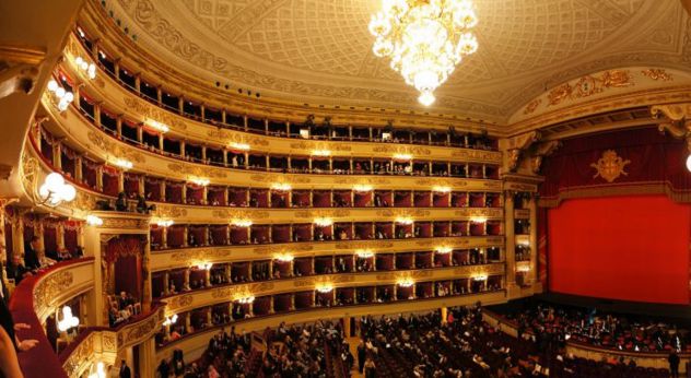 Cantante lirica (soprano) impartisce lezioni di canto Lirico a Voghera e Pavia