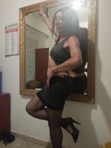 A PIZZO CALABRO NADIA TRANS VERA MASSAGGIATRICE MOLTO FEMMINILE Tel:3533946843