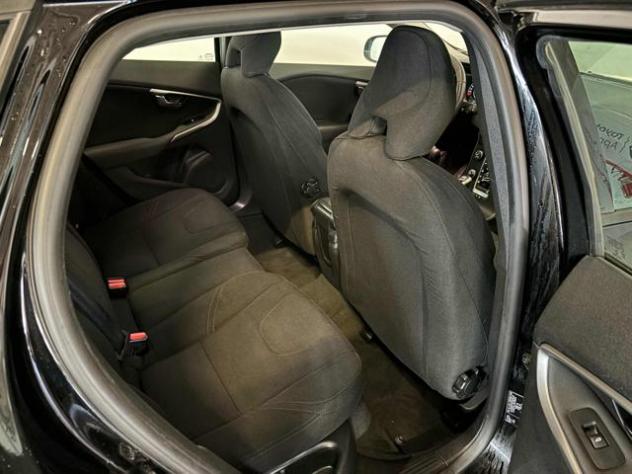 VOLVO V40 Cross Country D2 Business UNICO PROPRIETARIO rif. 19079425 - Foto 9