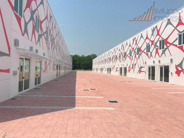 CAPANNONE DI RECENTE COSTRUZIONE IN AFFITTO A BUSNAGO - Foto 5
