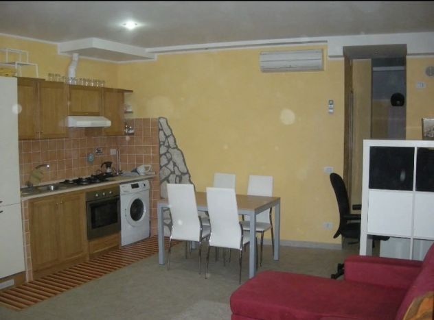 SELVA CANDIDA CONFORTEVOLE BILOCALE ARREDATO - Foto 3