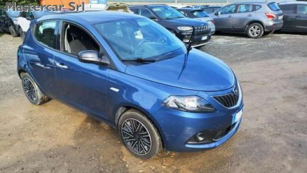 LANCIA Ypsilon NEOPATENTATI 1.0 firefly hybrid Gold TG : GL734FA rif. 24018680 - Foto 2