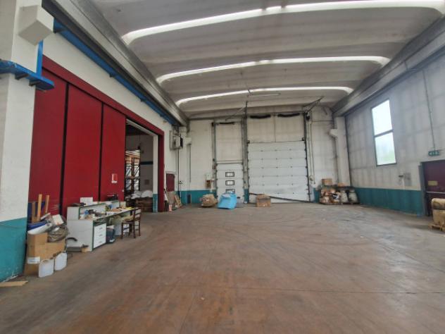 Immobile di 2950 m² con più di 5 locali in affitto a Inveruno - Foto 18