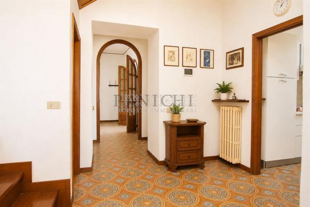 Appartamento in palazzo storico con garage e cantina - Foto 16