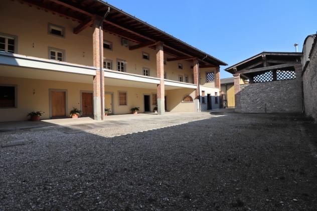 Villa in vendita a Palazzolo sull'Oglio