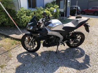 APRILIA TUONO 125