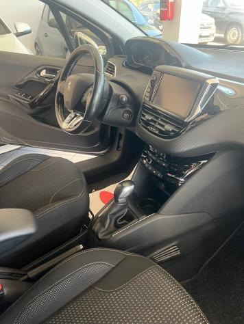 Peugeot 208 PureTech 82 5 porte Allure - Foto 10