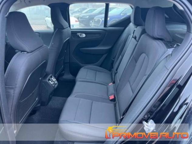 VOLVO XC40 B4 AWD Geartronic Momentum Pro rif. 19105200 - Foto 3