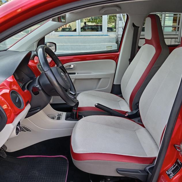 Volkswagen up! 3p 1.0 High up! - Foto 5