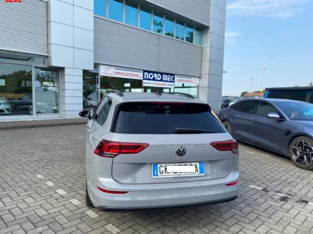 VOLKSWAGEN Golf Variant 2.0 TDI SCR DSG Life rif. 23927002 - Foto 5