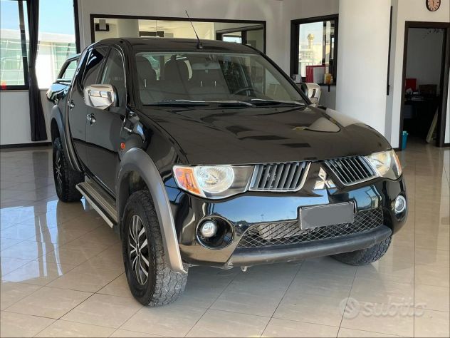 Mitsubishi L200 Double Cab - Foto 2
