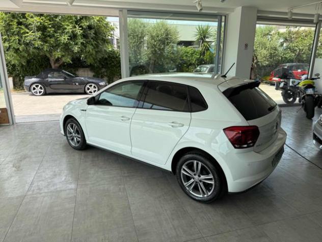 VOLKSWAGEN Polo 1.6 TDI 95 CV 5p. R-line BlueMotion Technolog rif. 24066582 - Foto 5