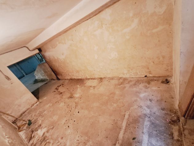 ZONA GELONE-VIA CARABELLI:GARAGE DI 15 MQ PIANO SEMINTERRATO - Foto 6