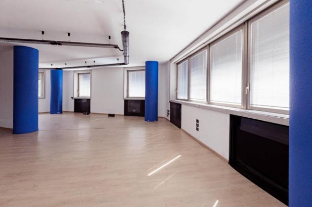 Palazzo / Stabile di 3100 m² con più di 5 locali in vendita a Brescia - Foto 5