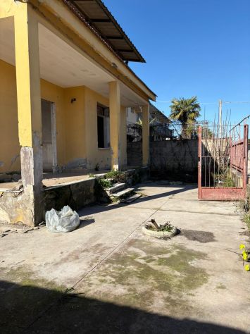 RIF.409 FRONTE VILLAGGIO COPPOLA COMPLESSO IMMOBILIARE DI 3 UNITÀ - Foto 6