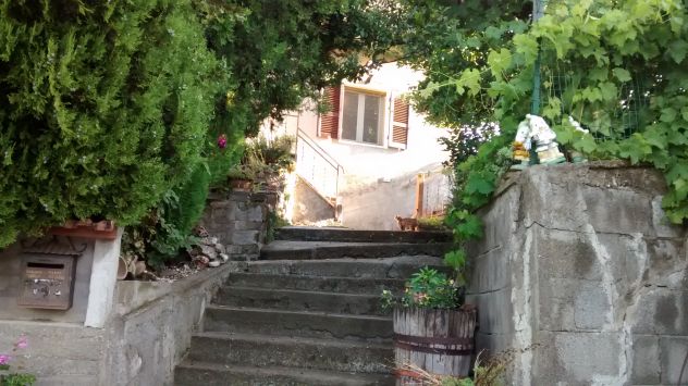 vendita casa Montecchio Tr in campagna