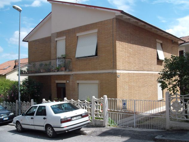Camera in affitto casa studenti a Macerata
