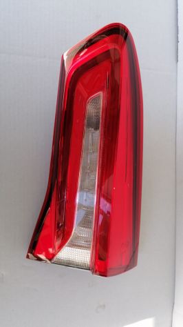 JX7B-13A602-HB FANALE POST DX LED FORD FOCUS 2019