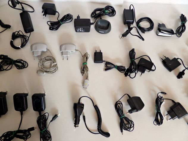 Caricabatterie vintage Nokia, Samsung, Ericsson, Motorola, ORIGINALI - Foto 7