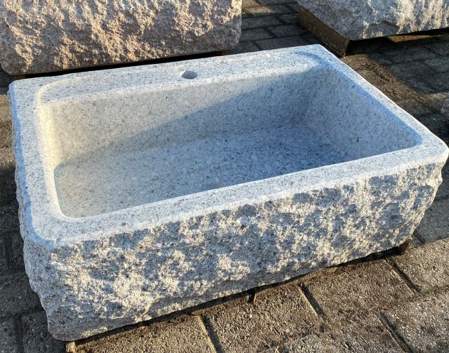 Fontana in pietra granito con rubinetto alto - Foto 2