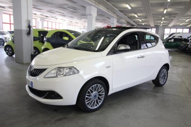LANCIA Ypsilon 1.3 MJT 16V 95 CV 5 porte S&S Platinum rif. 23962583 - Foto 2