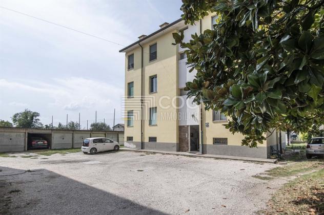 Appartamento con balcone e garage libero ed abitabile - Foto 17