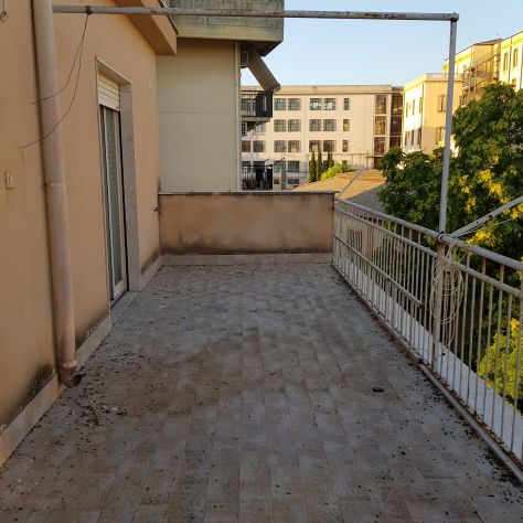 STUPENDO ATTICO CON 2 TERRAZZI - Foto 2