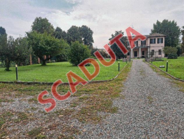 Immobile in asta di 620 m² in vendita a Rozzano