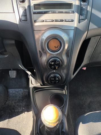 Toyota Yaris 1.4 D-4D DPF 5 porte M-MT Sol - Foto 4