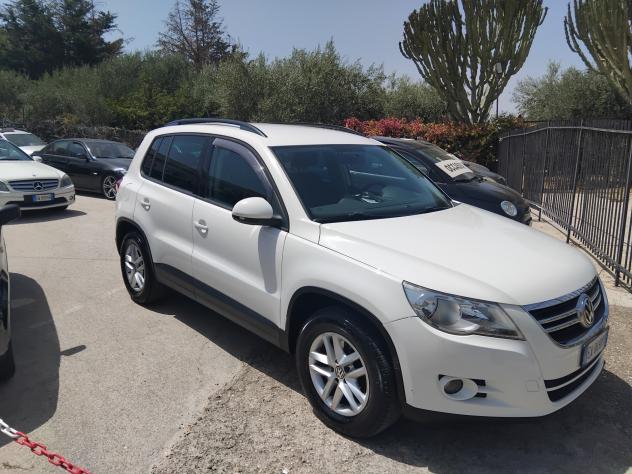 Volkswagen Tiguan 2.0 TDI DPF Trend & Fun BlueMotion Tech. - Foto 4