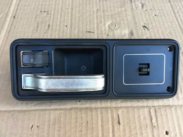 Pulsantiera Alzavetri Posteriore SINISTRA con Maniglia JEEP Cherokee XJ 1996