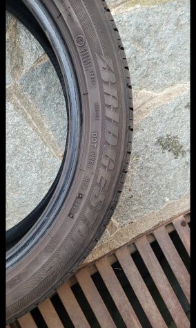 Pneumatici estivi Bridgestone 235 45 r19 - Foto 3