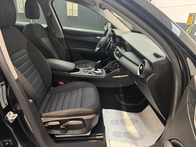 Alfa Romeo Stelvio Stelvio 2.2 Turbodiesel 190 CV AT8 Q4 Executive - Foto 8