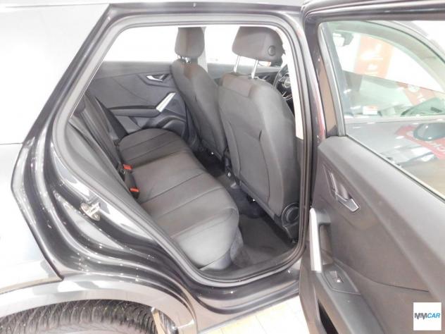 AUDI - Q2 - 35 TFSI S tronic Business Advanced - Foto 7