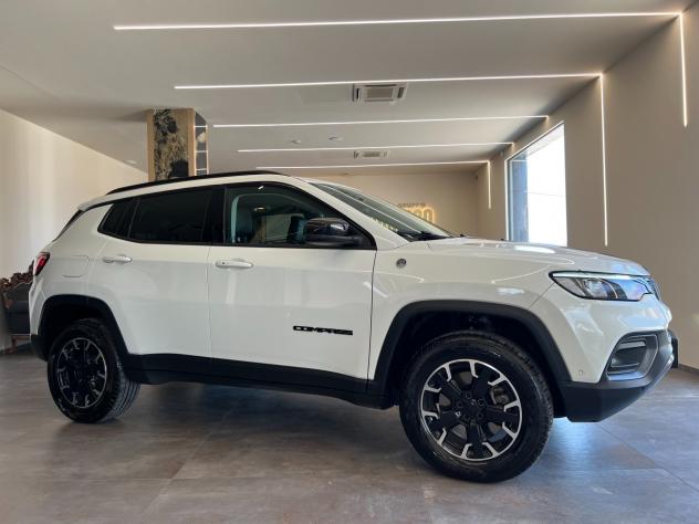 Jeep Compass 1.3 Turbo T4 240 CV PHEV AT6 4xe Trailhawk - Foto 2