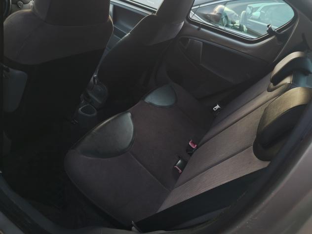 Toyota Aygo 1.0 12V VVT-i 5 porte Griffe - Foto 9