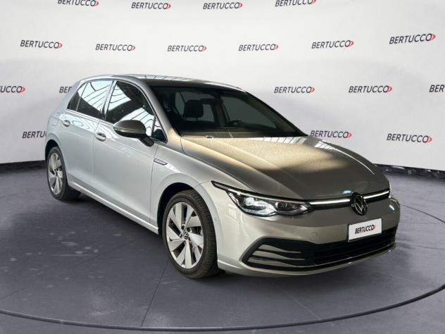 VOLKSWAGEN Golf 8ª serie Golf 2.0 TDI 150 CV DSG SCR 4Motion Style
