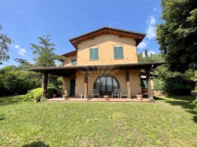 VILLA di 10 vani e di 240 mq (PIETRASANTA) rif. 302 - Foto 2