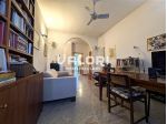 APPARTAMENTO RISTRUTTURATO - ULTIMO PIANO CON CANTINA E GARAGE
