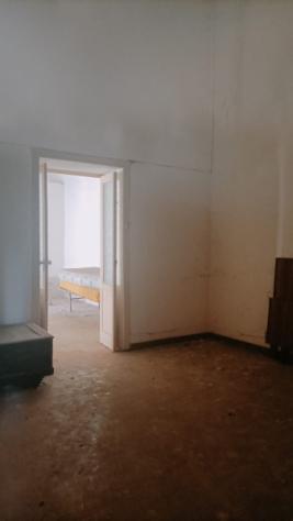 Floridia Indipendente in posizione angolare da ristrutturare - Foto 8