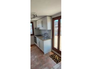 CASSIA BILOCALE ARREDATO CON TERRAZZO PERIMETRALE DI 150MQ