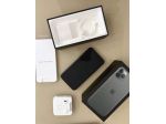 iphone 1164gb, 16gb ,17 pro max  (black & white color)