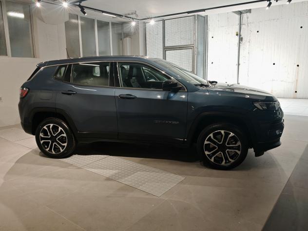 Jeep Compass 1.3 Turbo T4 190 CV PHEV AT6 4xe Altitude - Foto 5