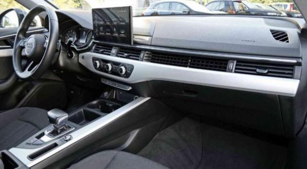 AUDI A4 Avant 35 TFSI S tronic* led*navi cerchi 18 rif. 23354939 - Foto 10