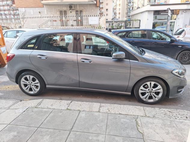 Mercedes-benz B 180 d Executive - Foto 2