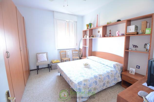 APPARTAMENTO di 4 vani e di 127 mq (CAVENAGO DI BRIANZA) rif. 4 L 183 VIA DANTE - Foto 8