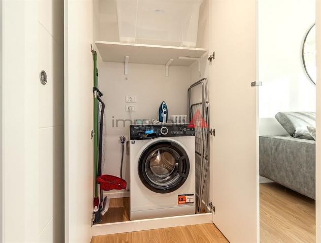 Milano zona Vigentina - Moderna Residenza con Zona Living Open-Space e Posto Auto Coperto - Foto 16